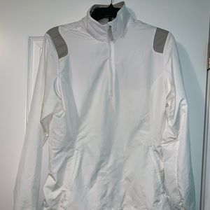 Women’s white Nike golf jacket/windbreaker
